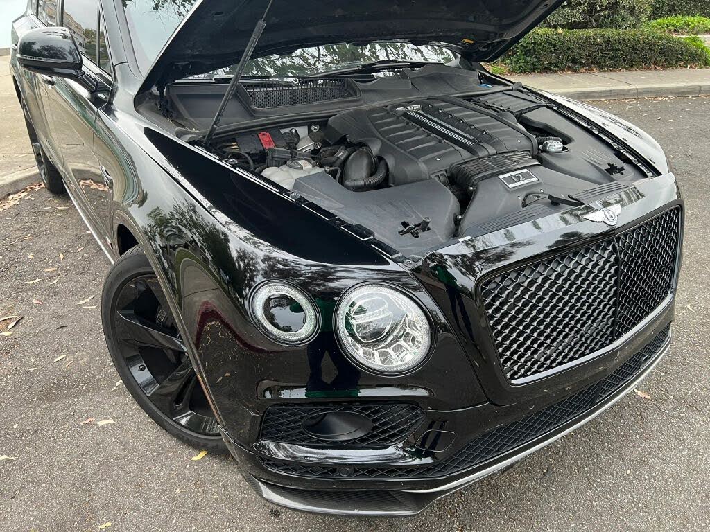 2018 Bentley Bentayga W12 Black Edition AWD photo 21