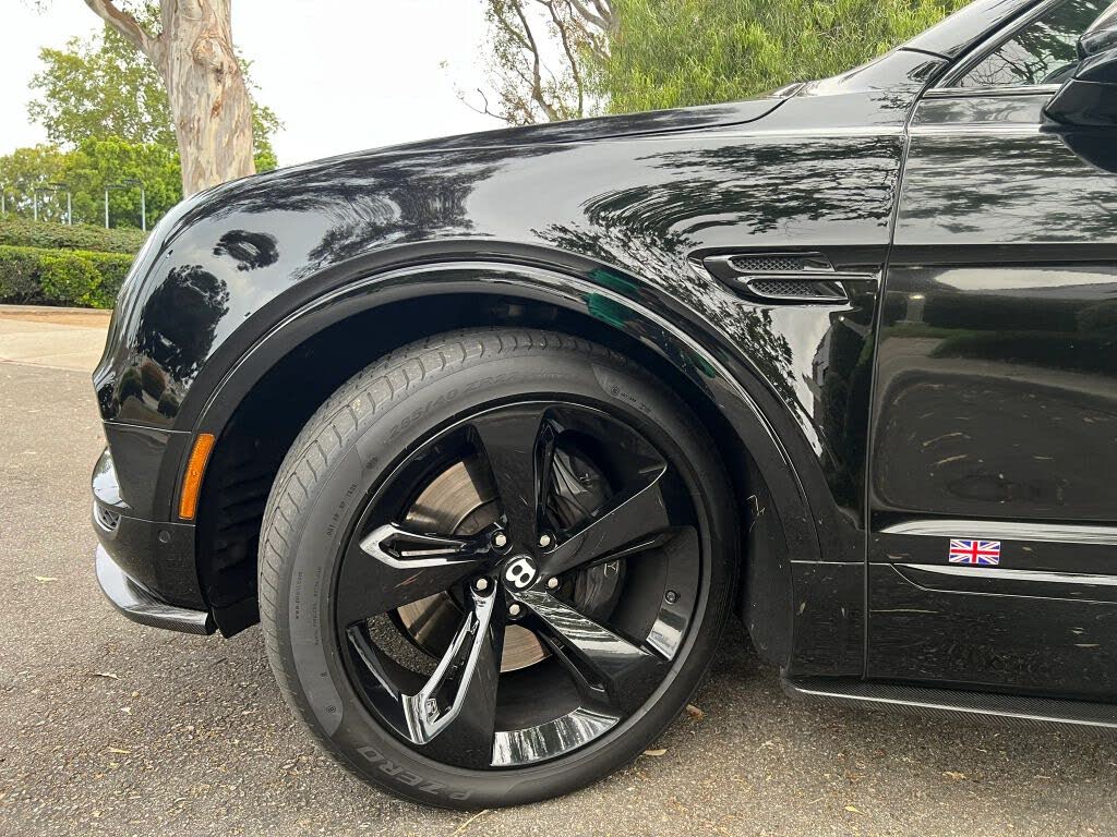 2018 Bentley Bentayga W12 Black Edition AWD photo 22