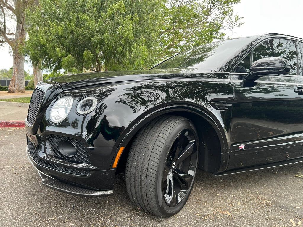 2018 Bentley Bentayga W12 Black Edition AWD photo 6