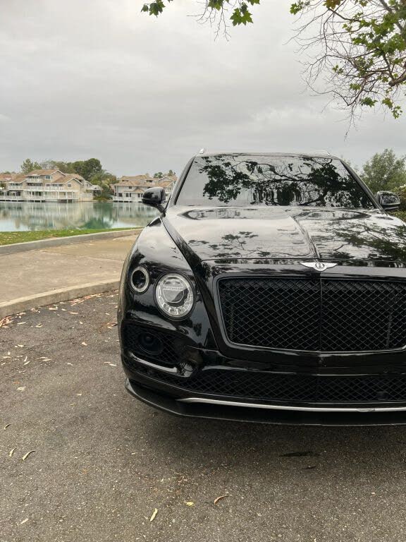 2018 Bentley Bentayga W12 Black Edition AWD photo 8