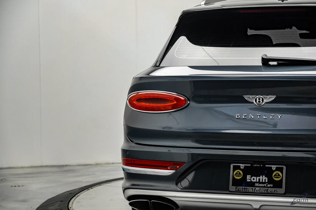 2023 Bentley Bentayga V8 AWD photo 14
