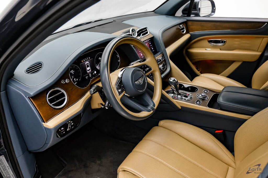 2023 Bentley Bentayga V8 AWD photo 3