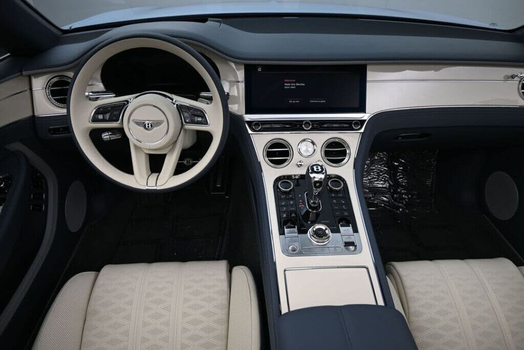 2026 Bentley Continental GTC Mulliner AWD photo 2