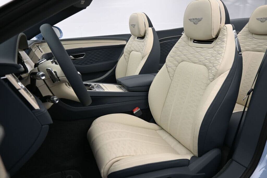 2026 Bentley Continental GTC Mulliner AWD photo 11