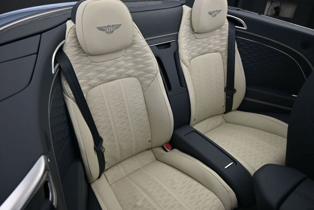 2026 Bentley Continental GTC Mulliner AWD photo 9