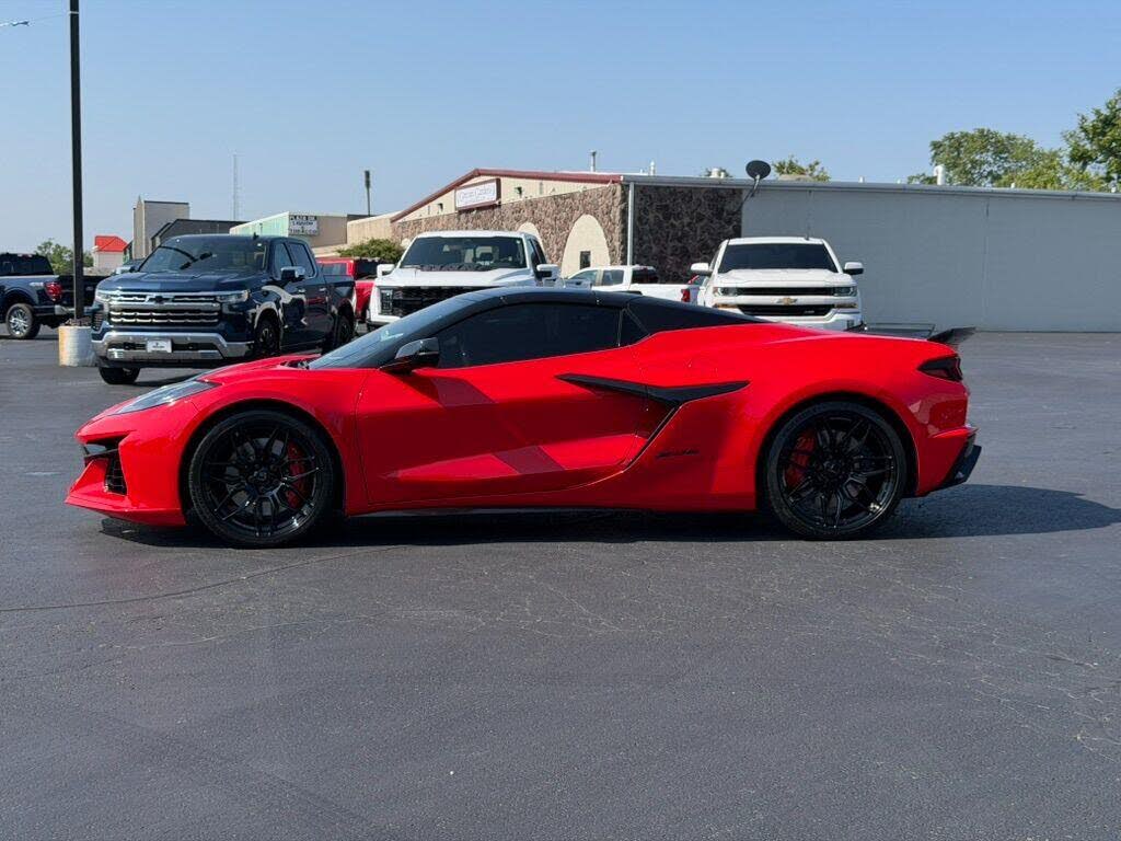 2025 Chevrolet Corvette Z06 3LZ Convertible RWD photo 7