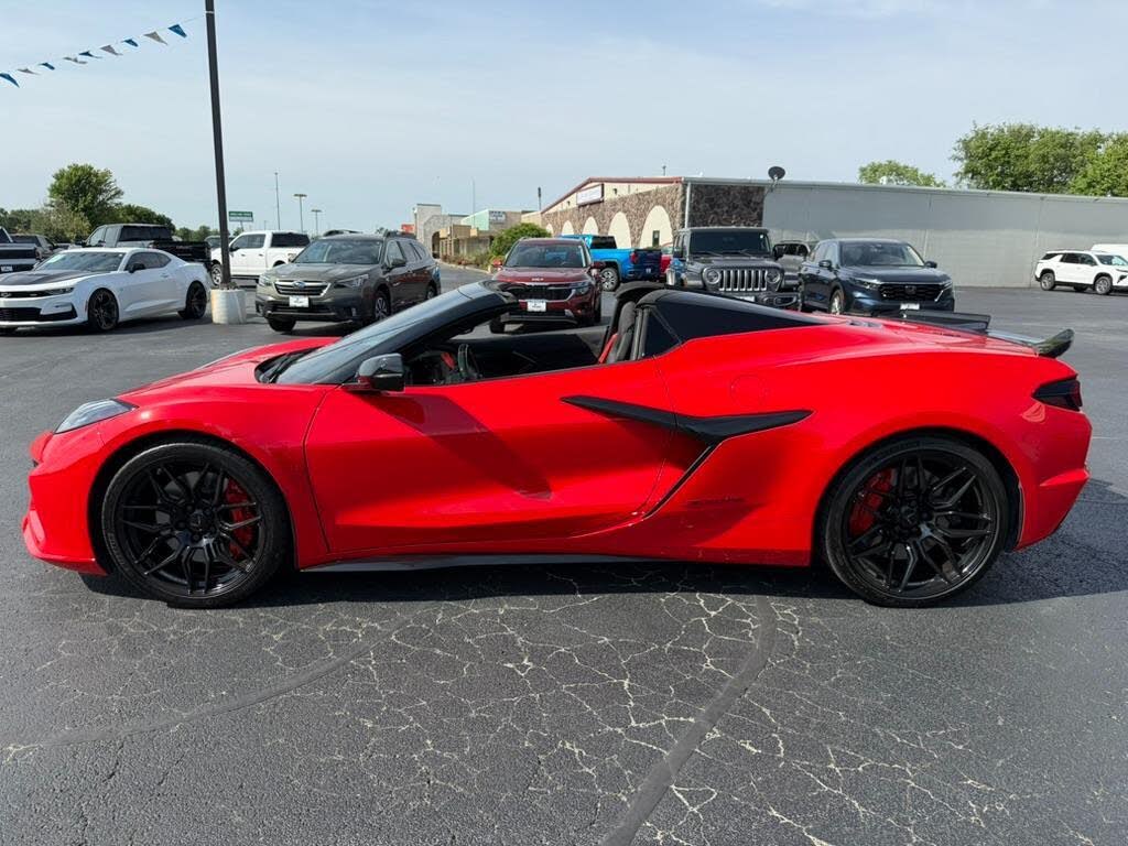 2025 Chevrolet Corvette Z06 3LZ Convertible RWD photo 9