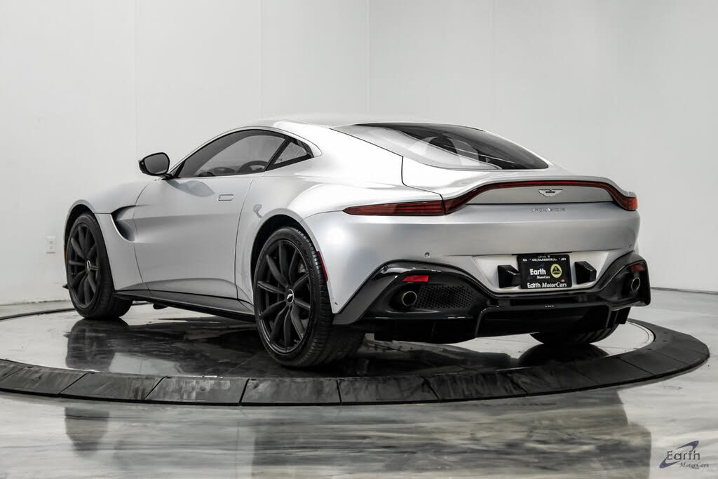 2020 Aston Martin Vantage RWD photo 11