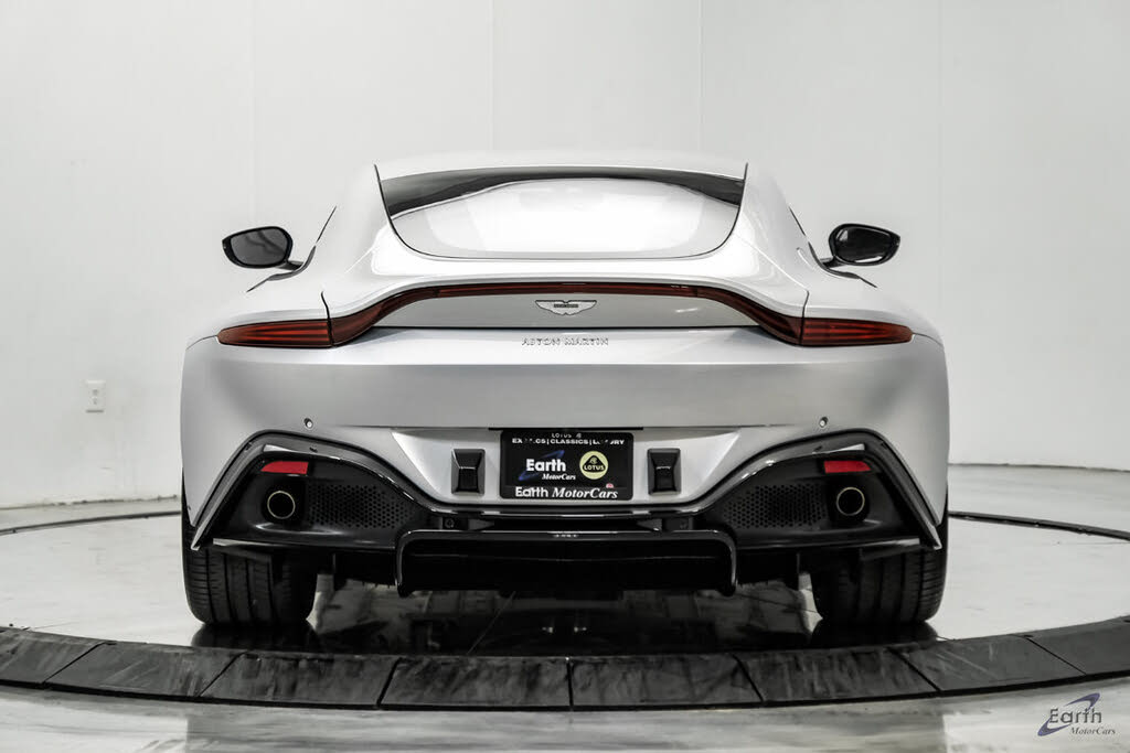 2020 Aston Martin Vantage RWD photo 12