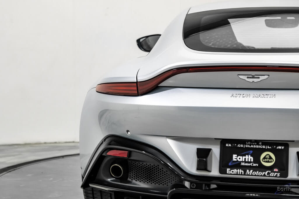 2020 Aston Martin Vantage RWD photo 14