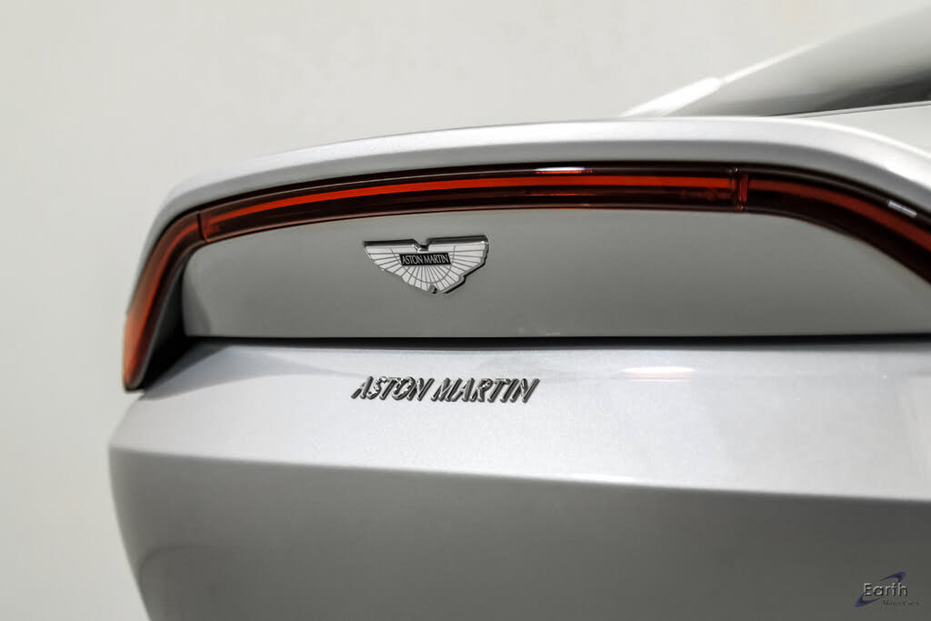 2020 Aston Martin Vantage RWD photo 16