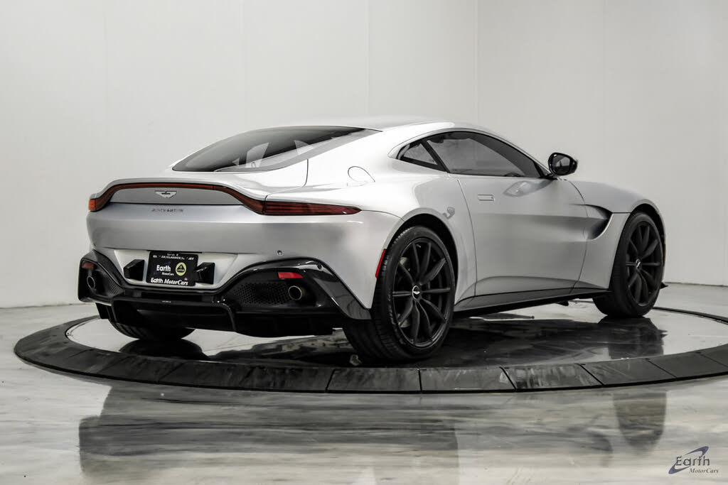 2020 Aston Martin Vantage RWD photo 17