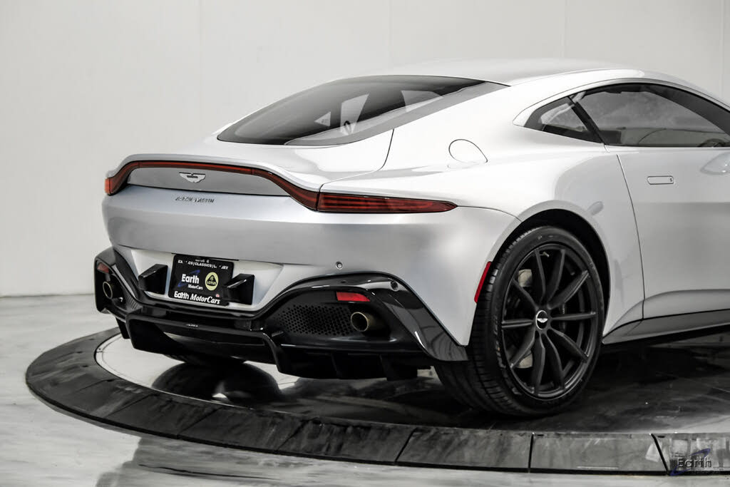 2020 Aston Martin Vantage RWD photo 18