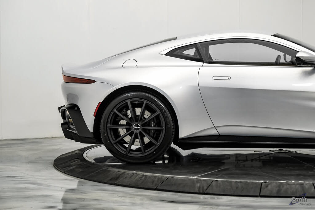 2020 Aston Martin Vantage RWD photo 21