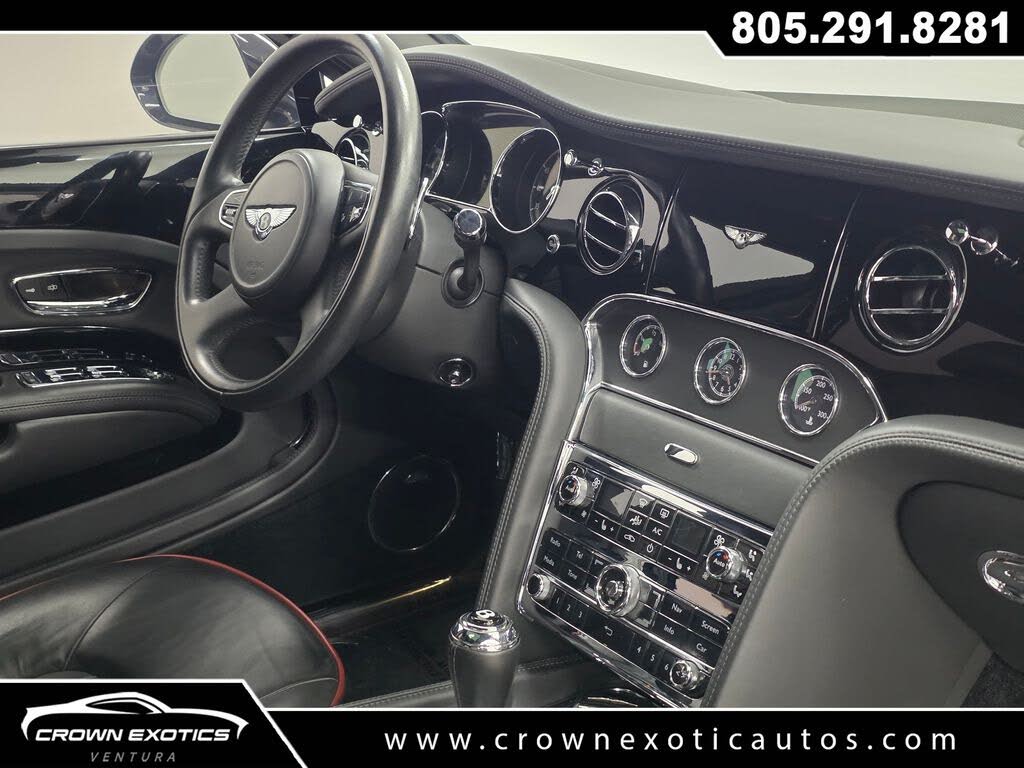 2016 Bentley Mulsanne RWD photo 12