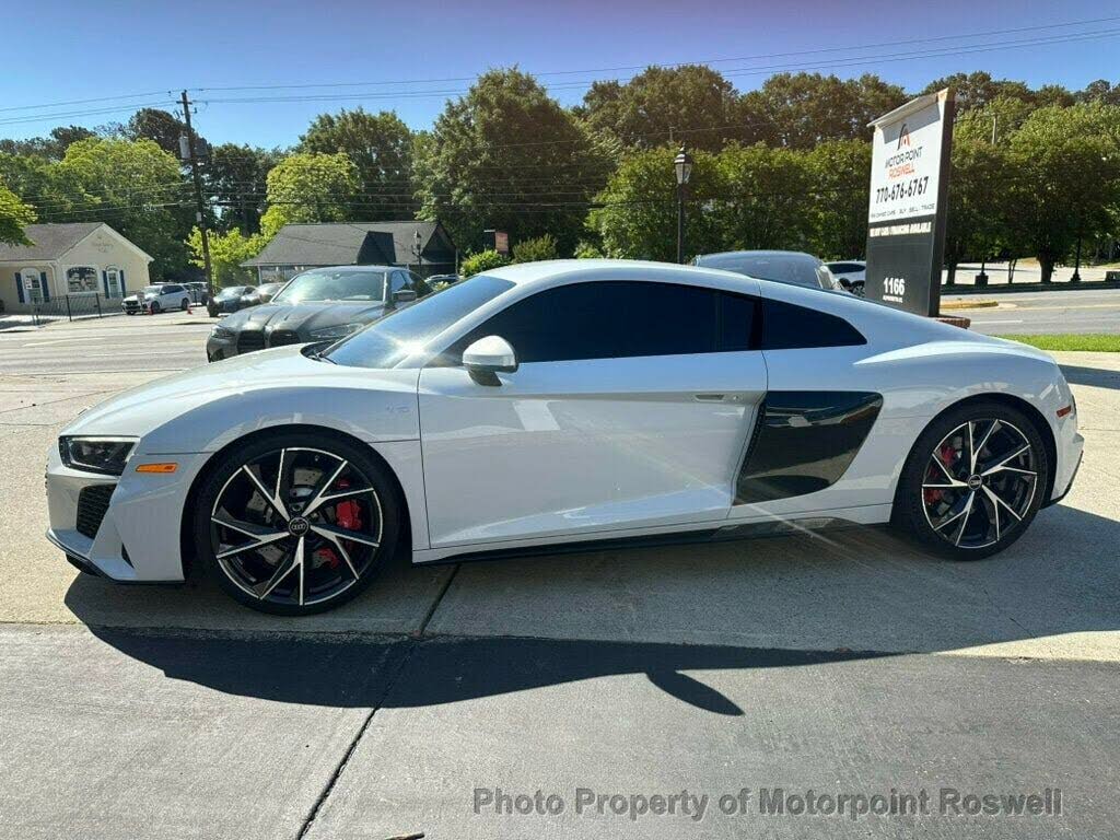 2023 Audi R8 V10 Performance Coupe RWD photo 11 of 24