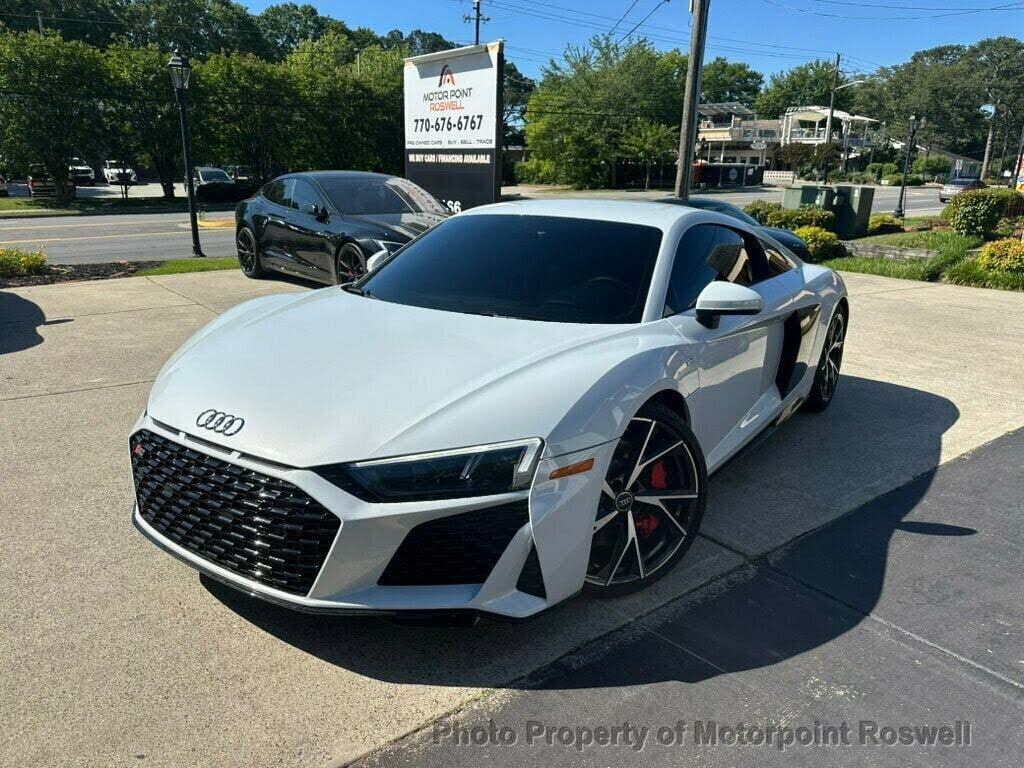 2023 Audi R8 V10 Performance Coupe RWD photo 13 of 24