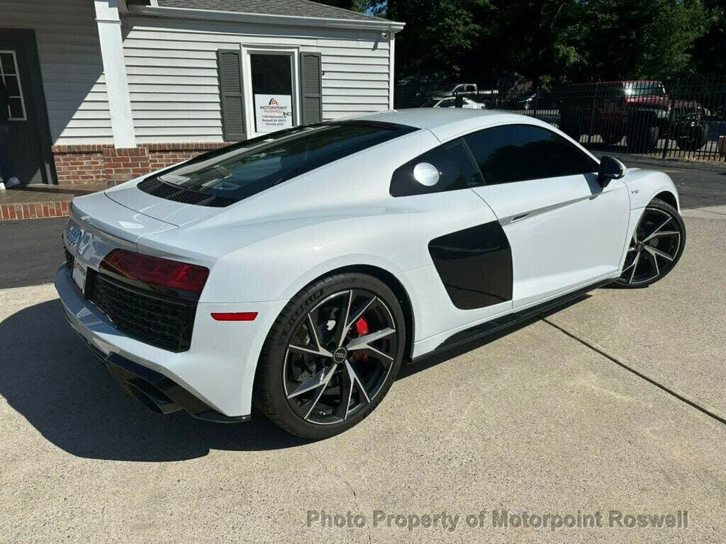 2023 Audi R8 V10 Performance Coupe RWD photo 5 of 24