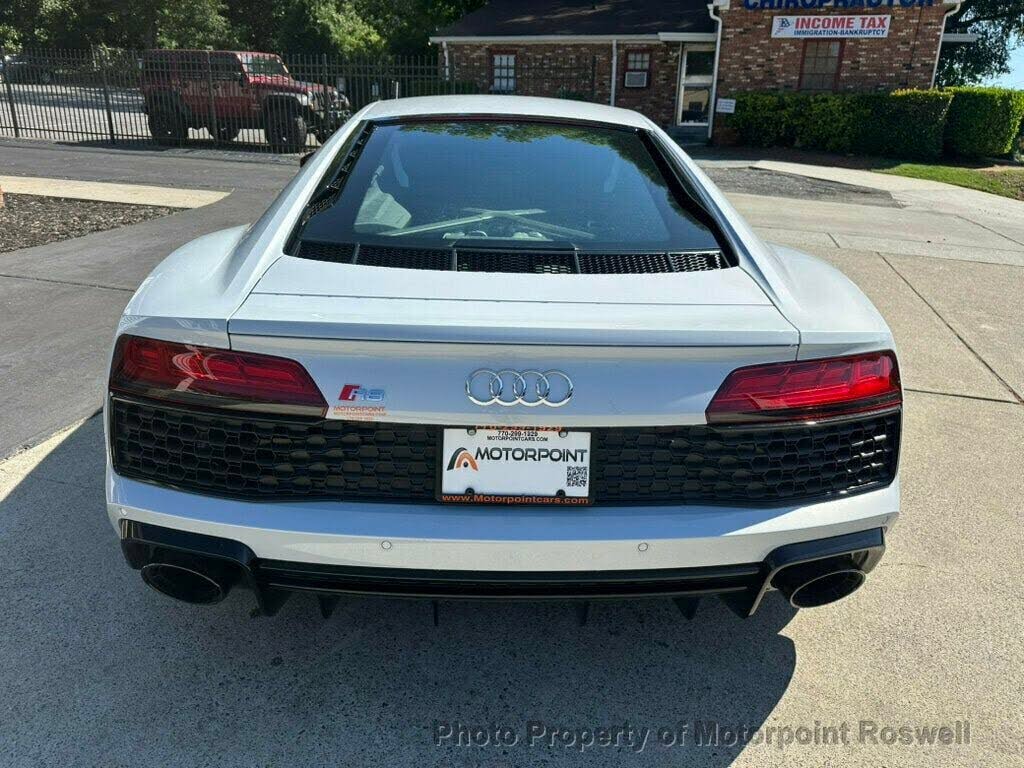 2023 Audi R8 V10 Performance Coupe RWD photo 7 of 24