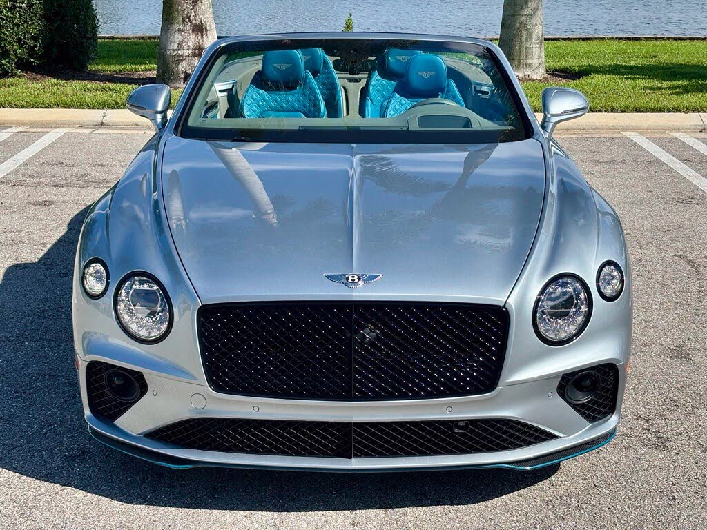 2022 Bentley Continental GTC V8 AWD photo 3
