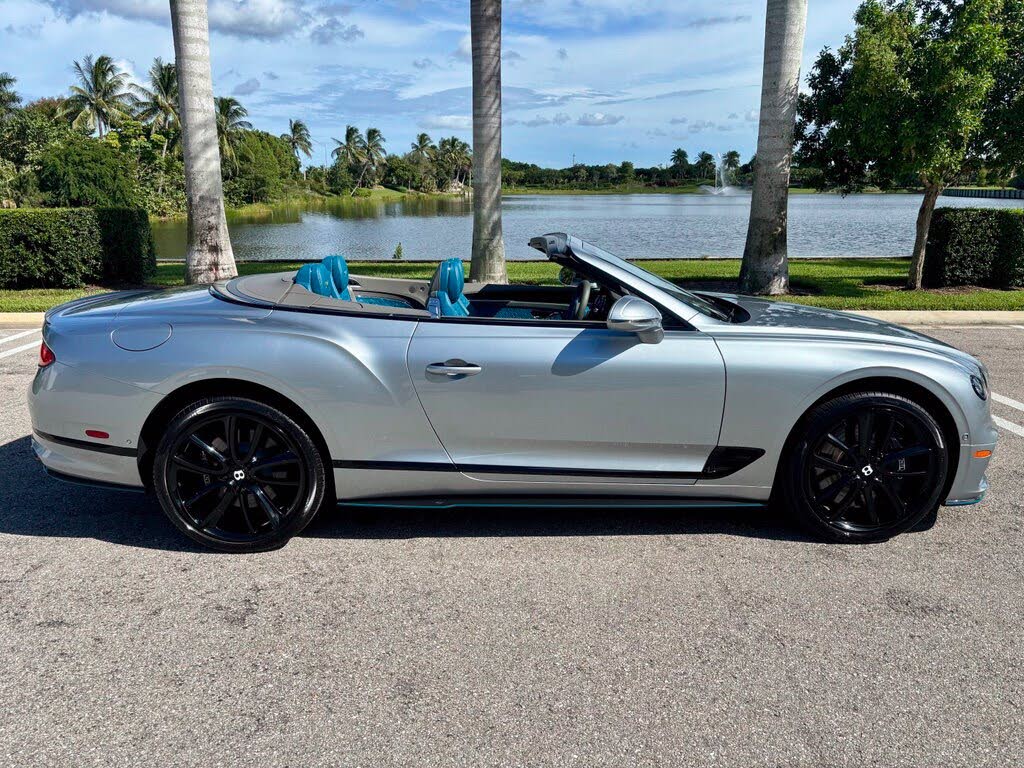 2022 Bentley Continental GTC V8 AWD photo 6