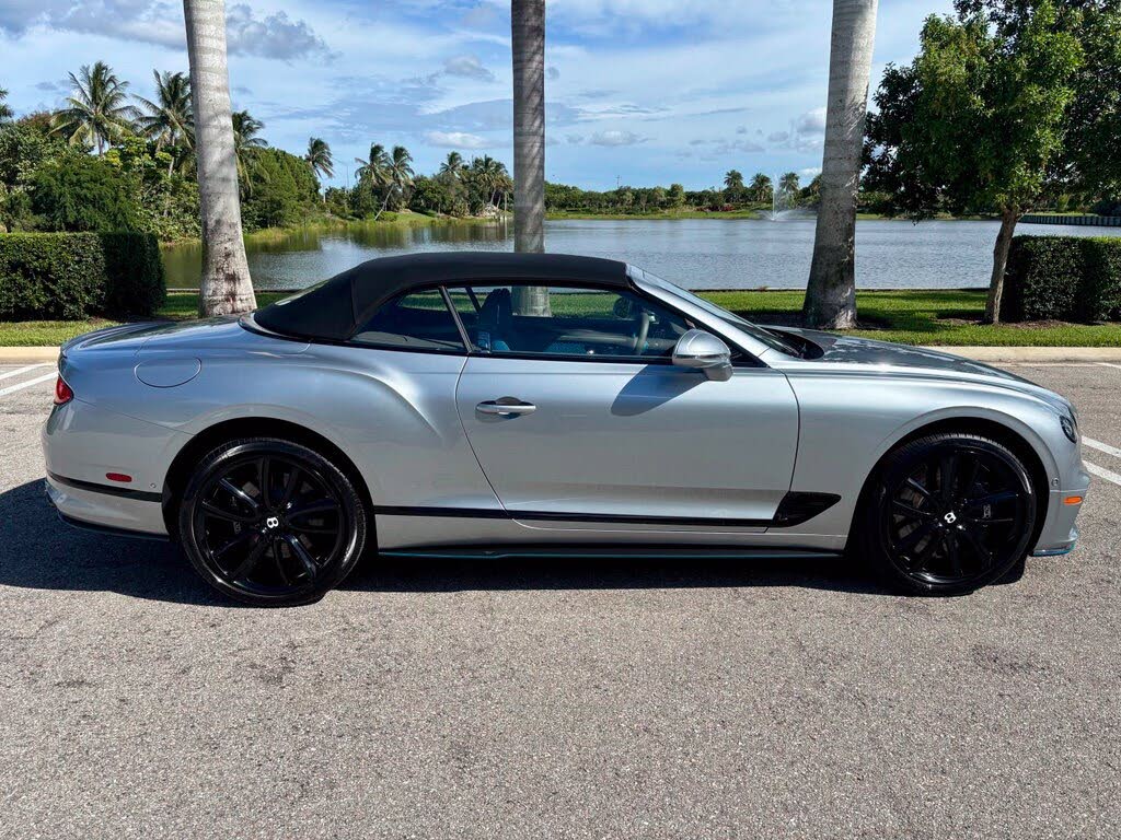 2022 Bentley Continental GTC V8 AWD photo 7