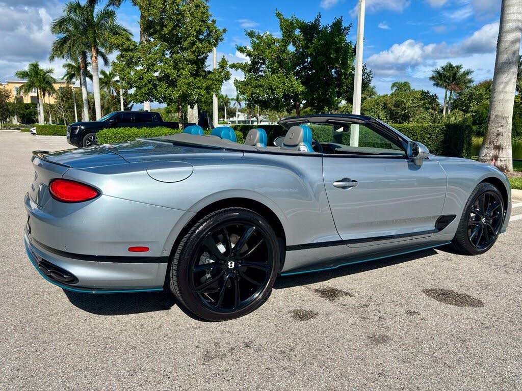 2022 Bentley Continental GTC V8 AWD photo 8