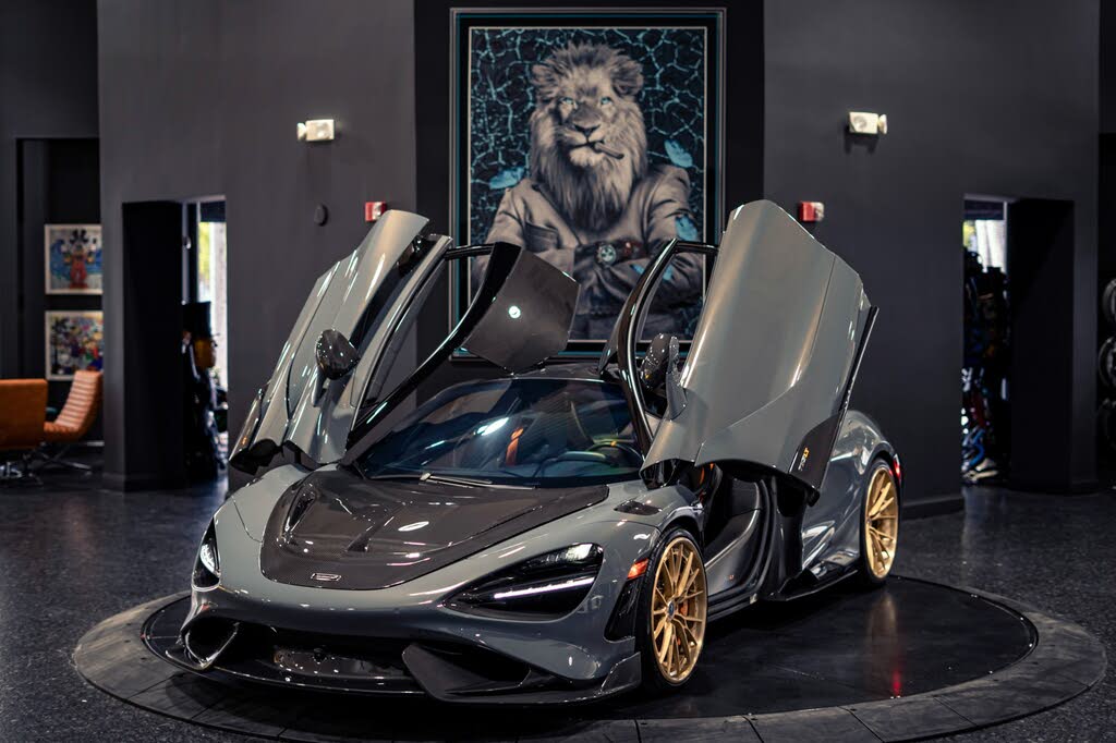 2021 McLaren 765LT RWD