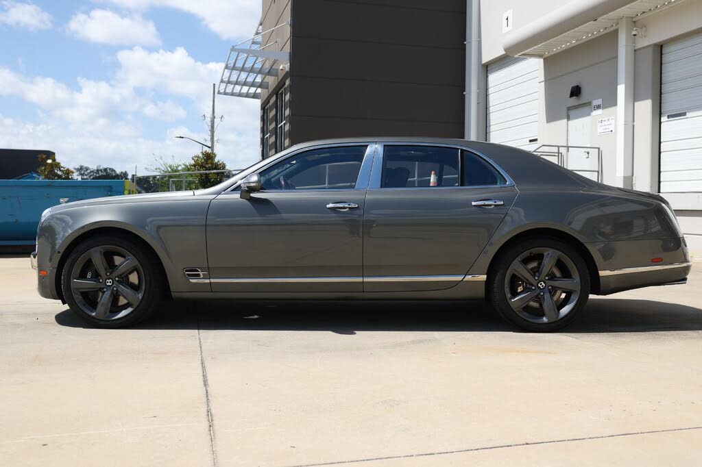 2016 Bentley Mulsanne Speed RWD photo 5