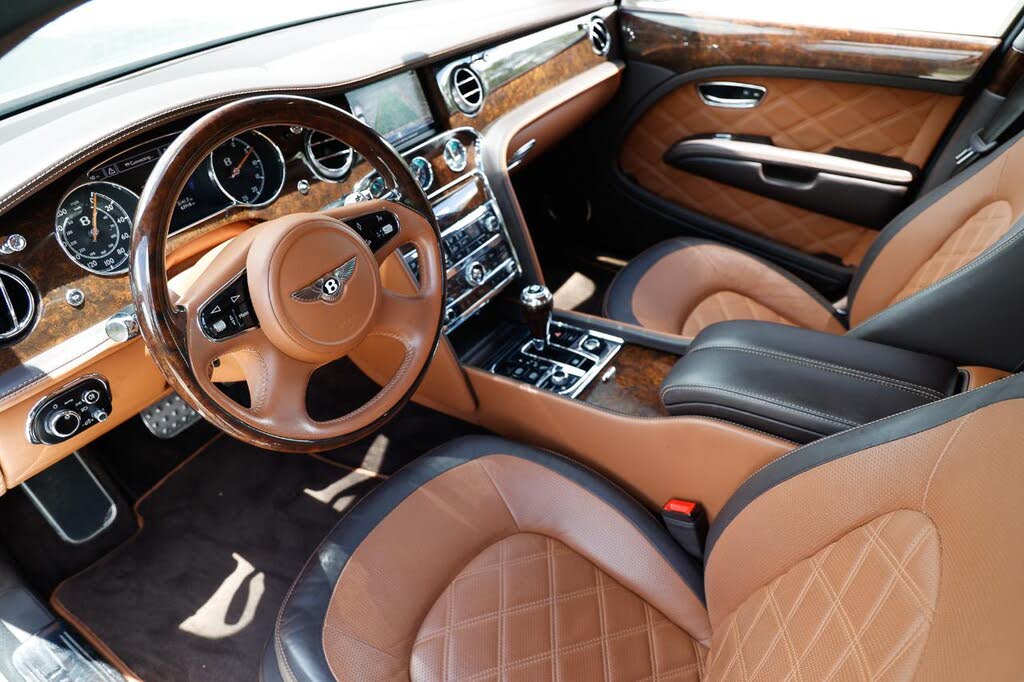 2016 Bentley Mulsanne Speed RWD photo 6