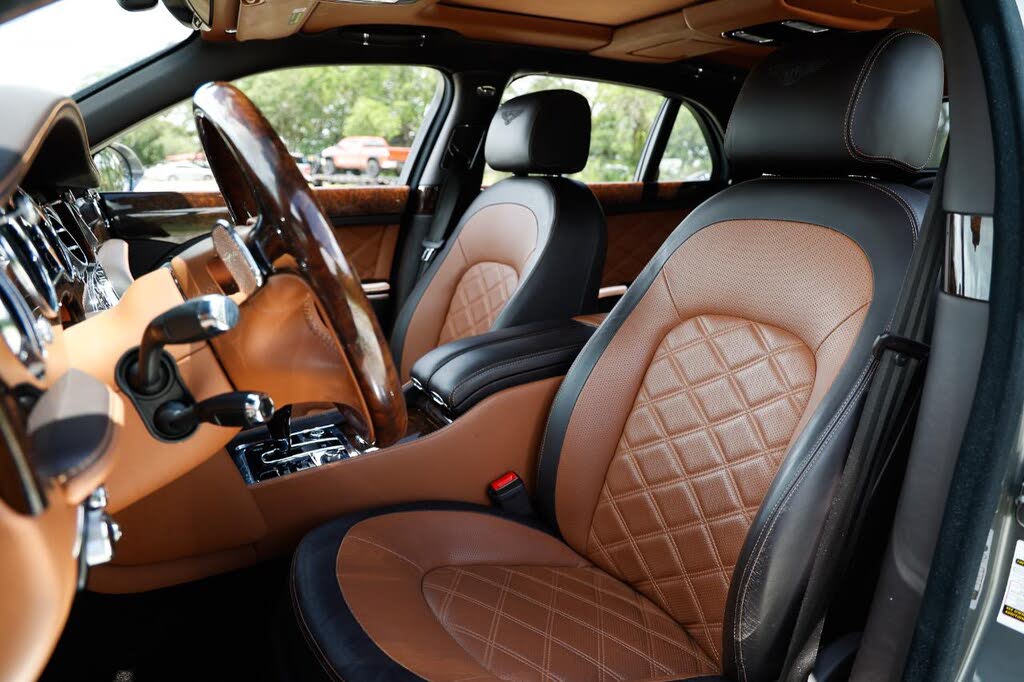 2016 Bentley Mulsanne Speed RWD photo 8