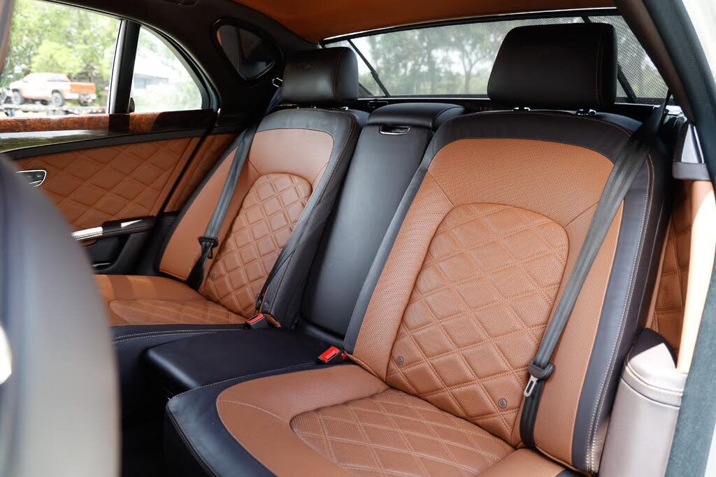 2016 Bentley Mulsanne Speed RWD photo 10