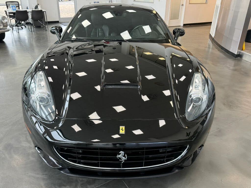 2010 Ferrari California GT Convertible photo 6