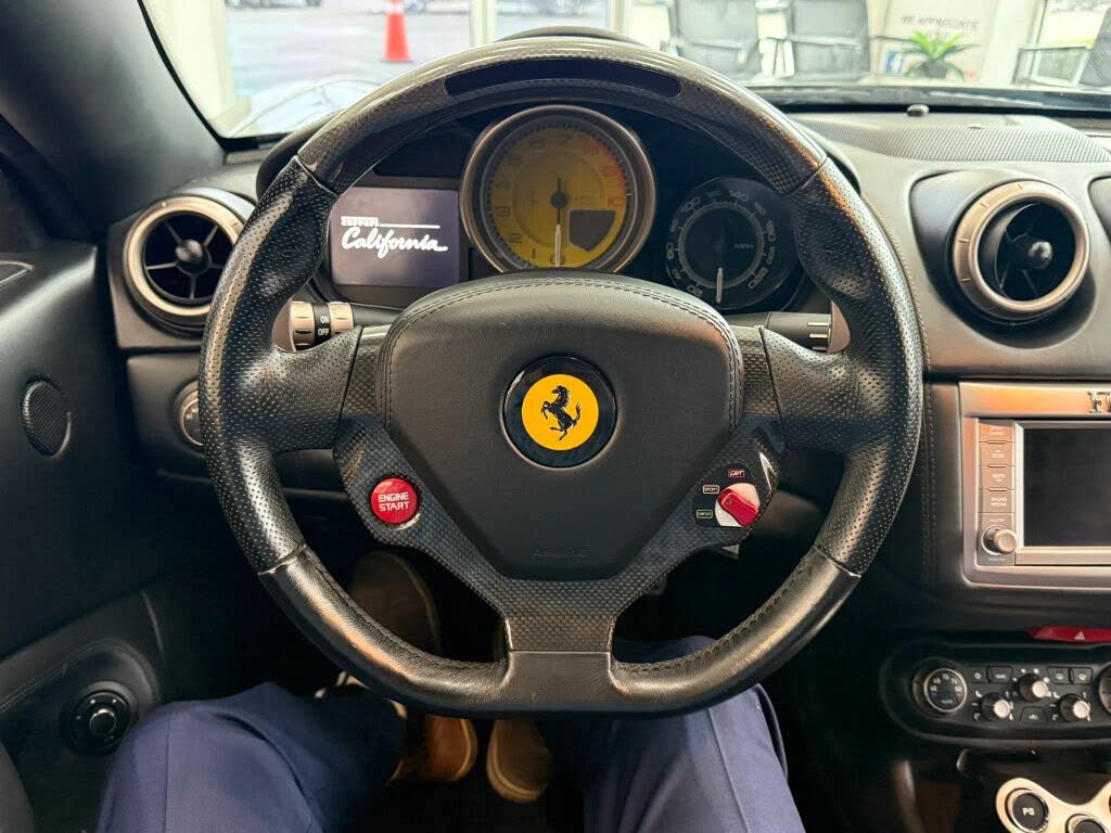 2010 Ferrari California GT Convertible photo 10