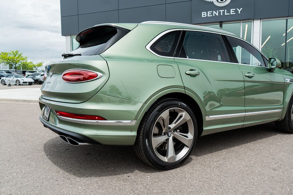 2026 Bentley Bentayga V8 AWD photo 13
