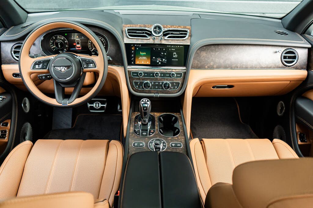 2026 Bentley Bentayga V8 AWD photo 4