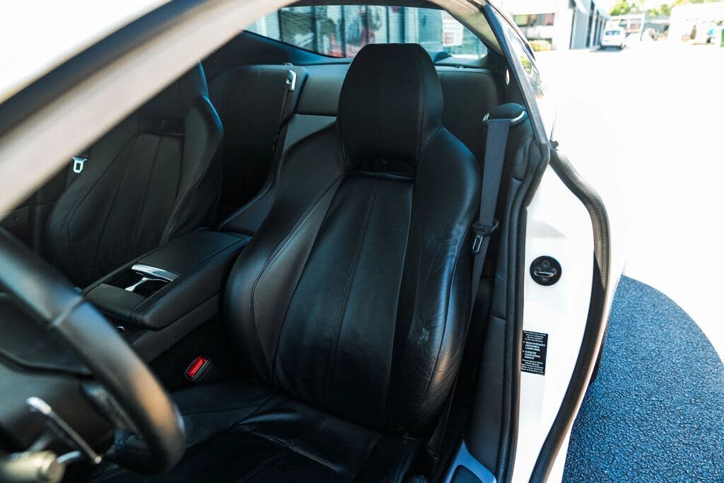 2011 Aston Martin DB9 Coupe RWD photo 18