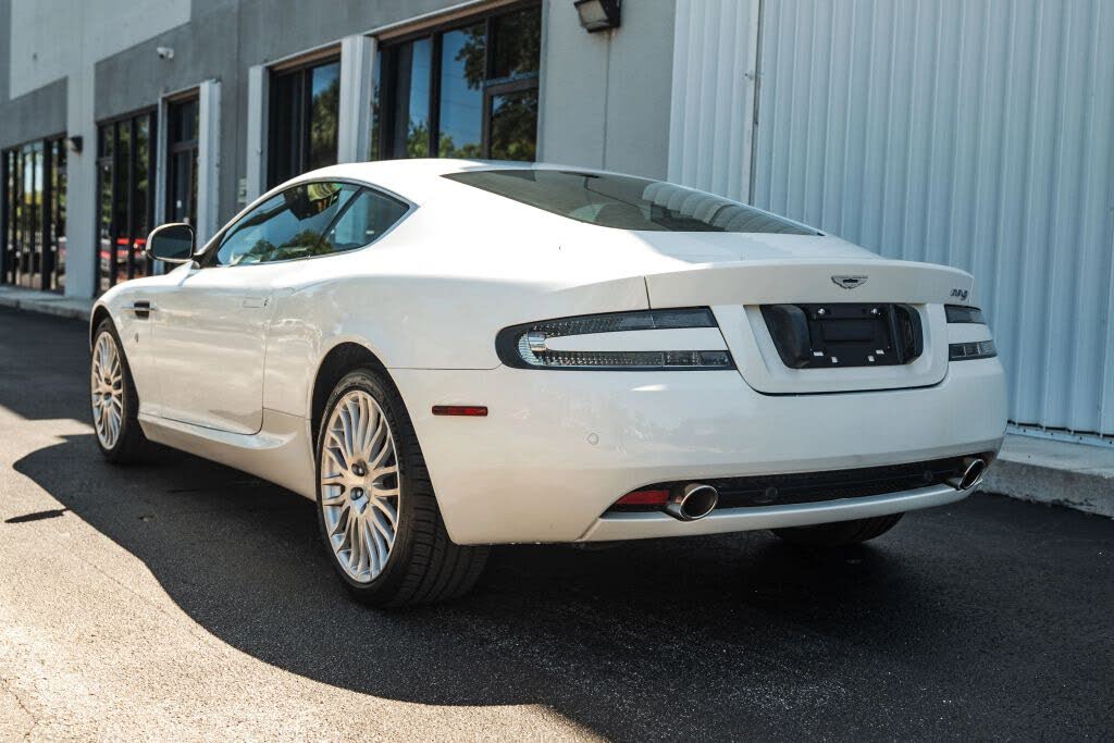 2011 Aston Martin DB9 Coupe RWD photo 7
