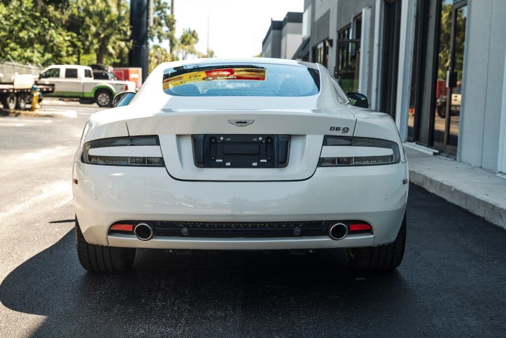 2011 Aston Martin DB9 Coupe RWD photo 8