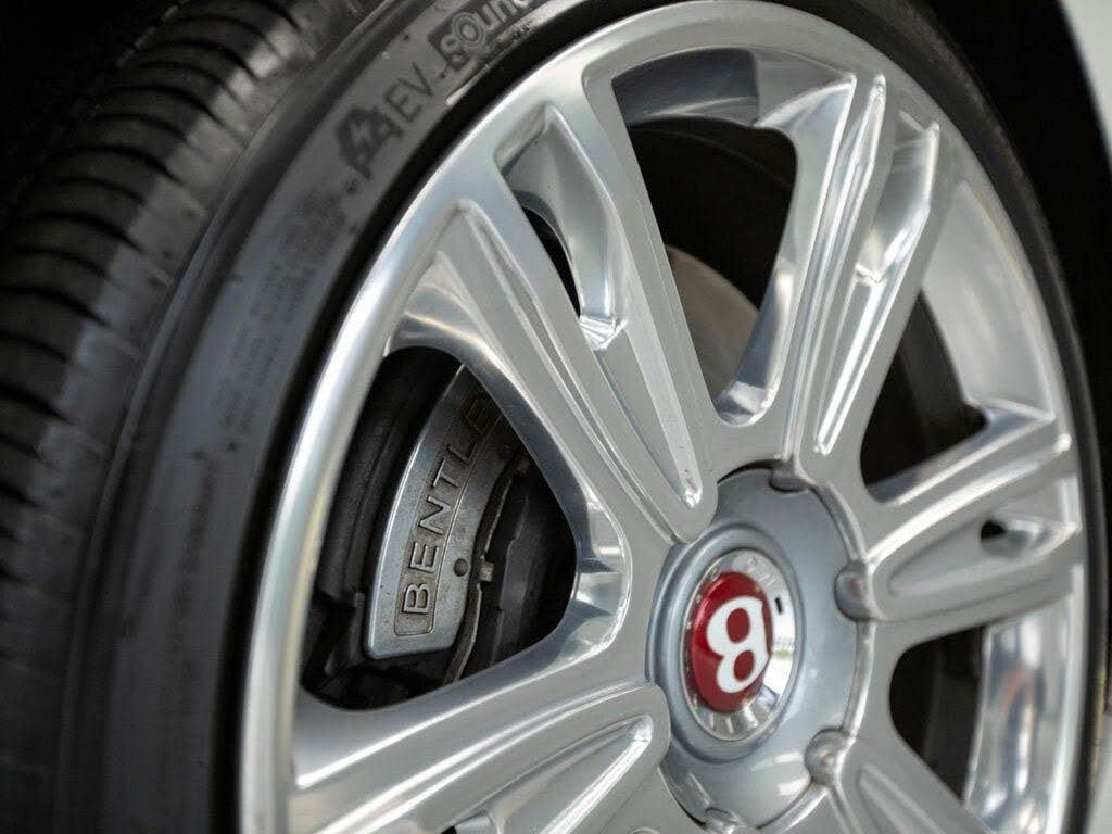 2015 Bentley Flying Spur V8 AWD photo 13