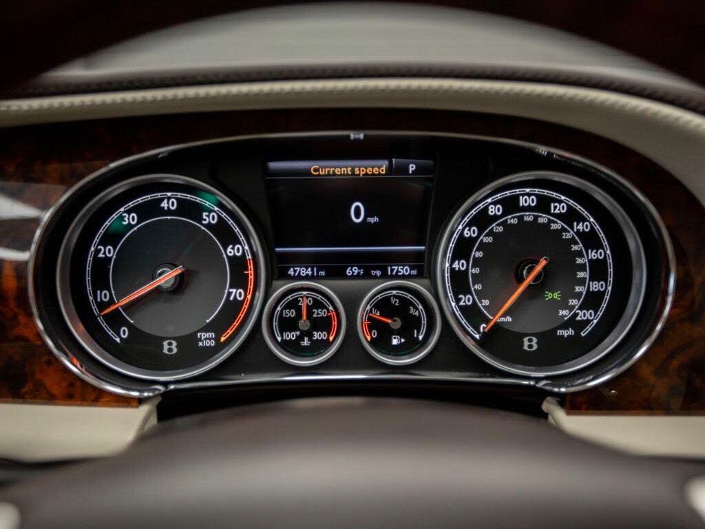 2015 Bentley Flying Spur V8 AWD photo 24