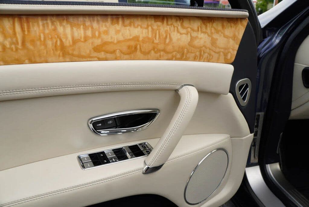 2014 Bentley Flying Spur W12 AWD photo 16