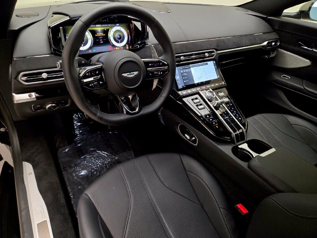2025 Aston Martin Vantage Coupe RWD photo 18