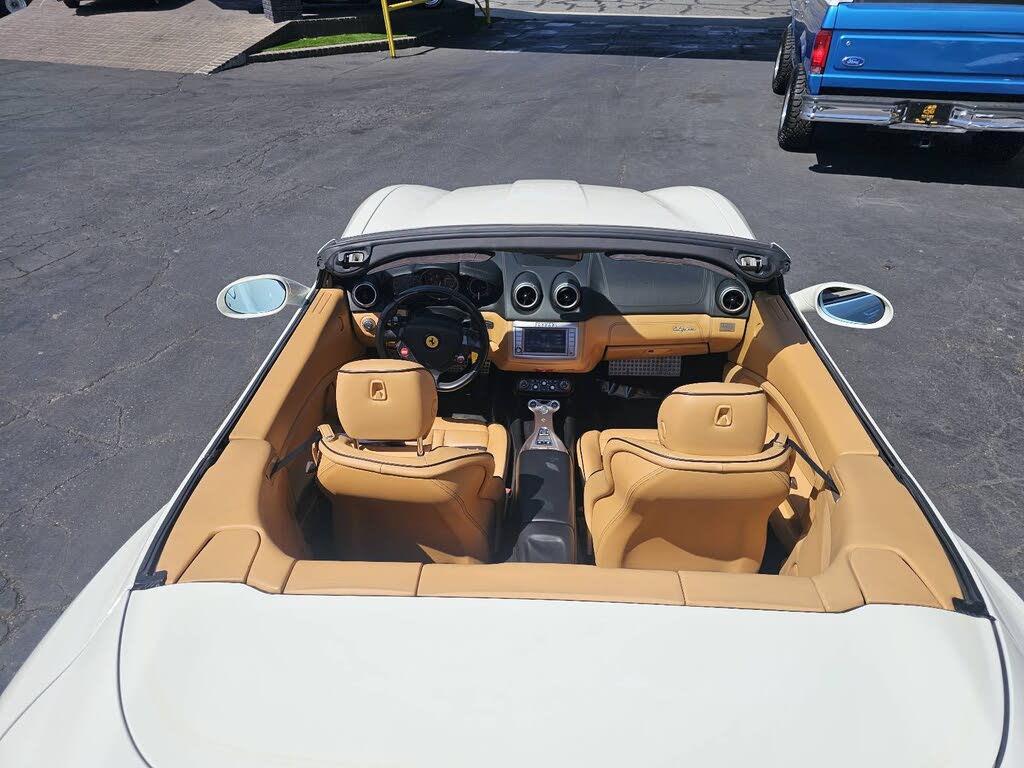 2012 Ferrari California Roadster photo 11