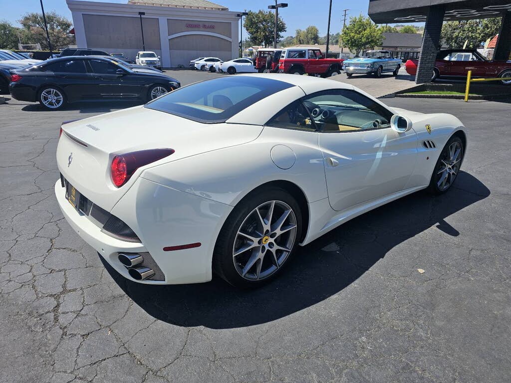 2012 Ferrari California Roadster photo 12