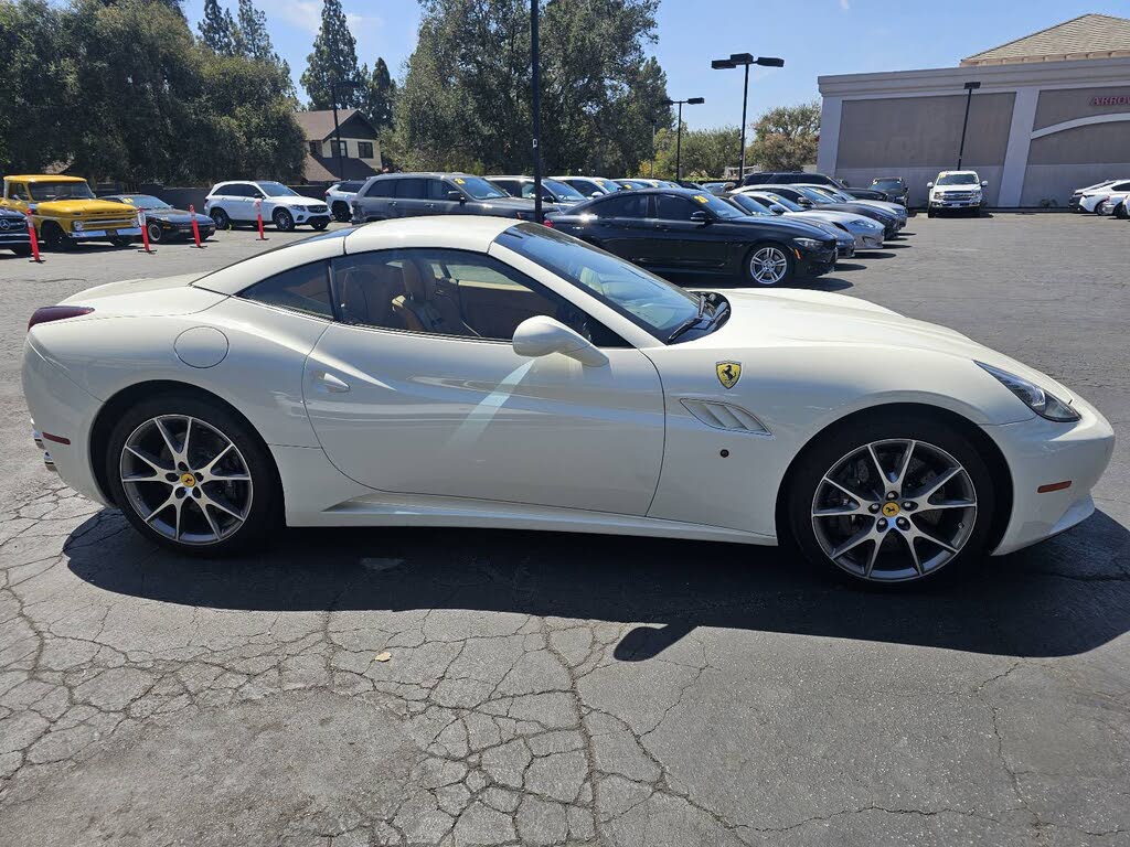 2012 Ferrari California Roadster photo 14