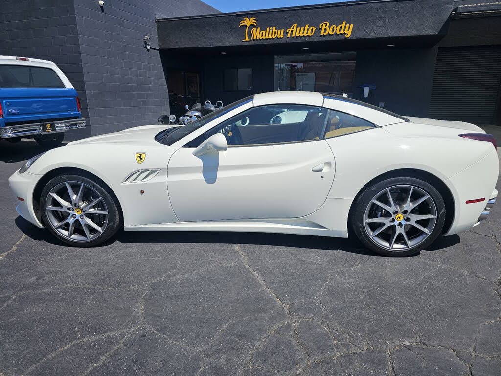 2012 Ferrari California Roadster photo 4