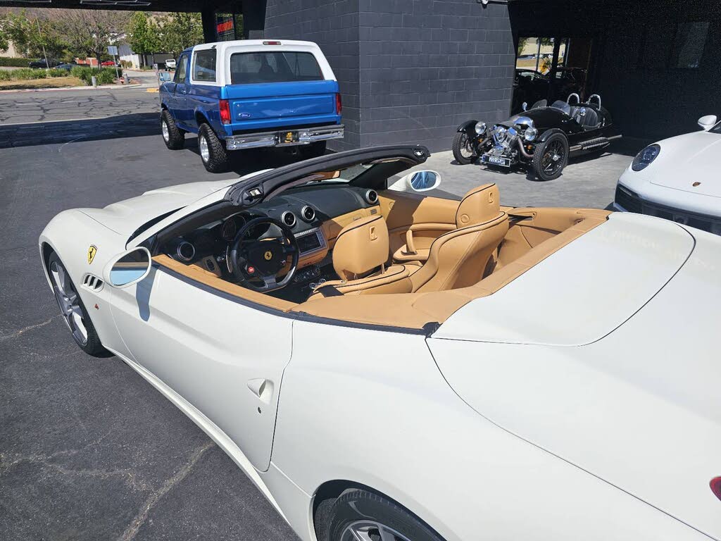 2012 Ferrari California Roadster photo 8