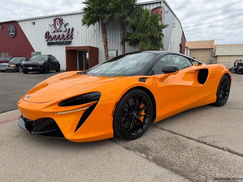2024 McLaren Artura RWD