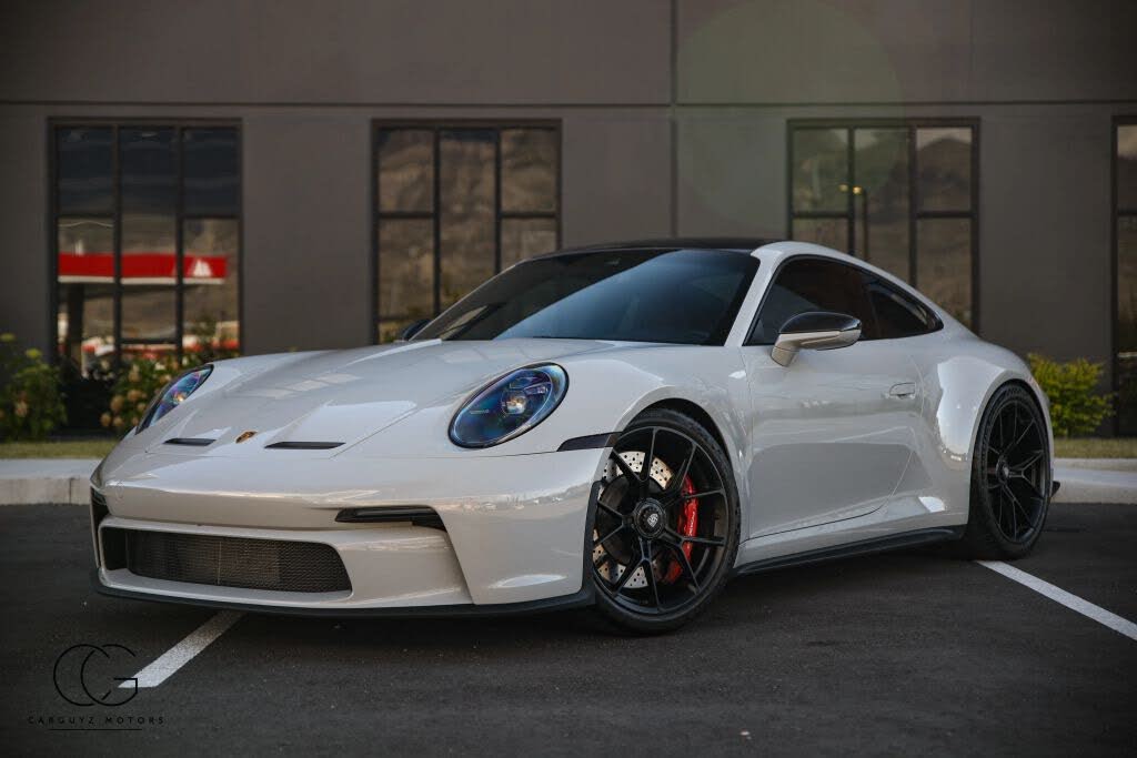 2022 Porsche 911 GT3 Coupe RWD photo 3
